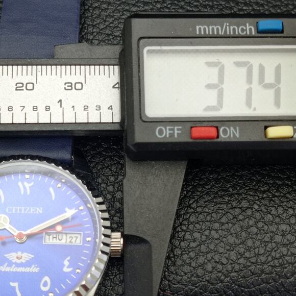 Vintage 1977 Citizen Automatic Mens Silver Watch W/daydate & Blue accents - Picture 7 of 8